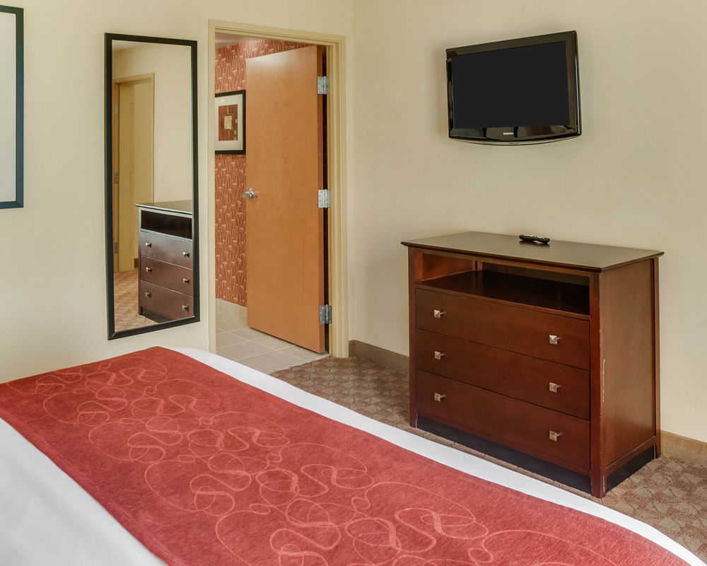 Comfort Suites Suffolk - Chesapeake Exterior photo